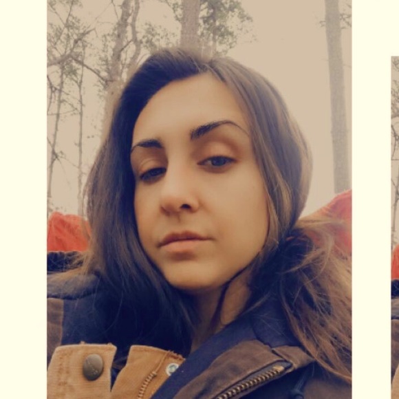 Meet your Posher! - Picture 1 of 2